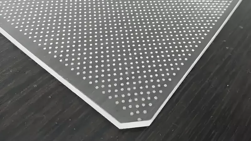 How to avoid transparent acrylic sheet yellowing